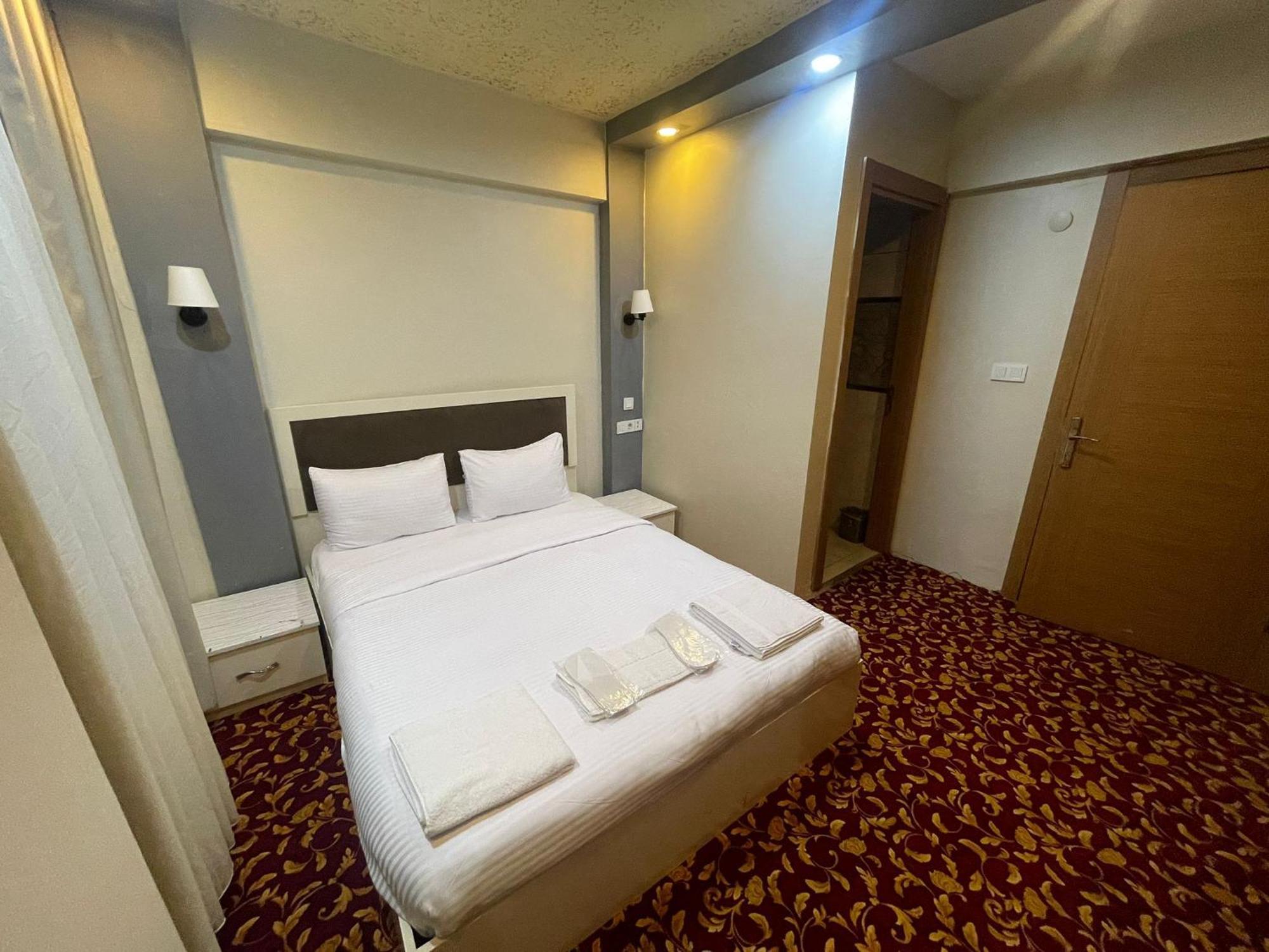 Ufuk Hotel Estambul Exterior foto