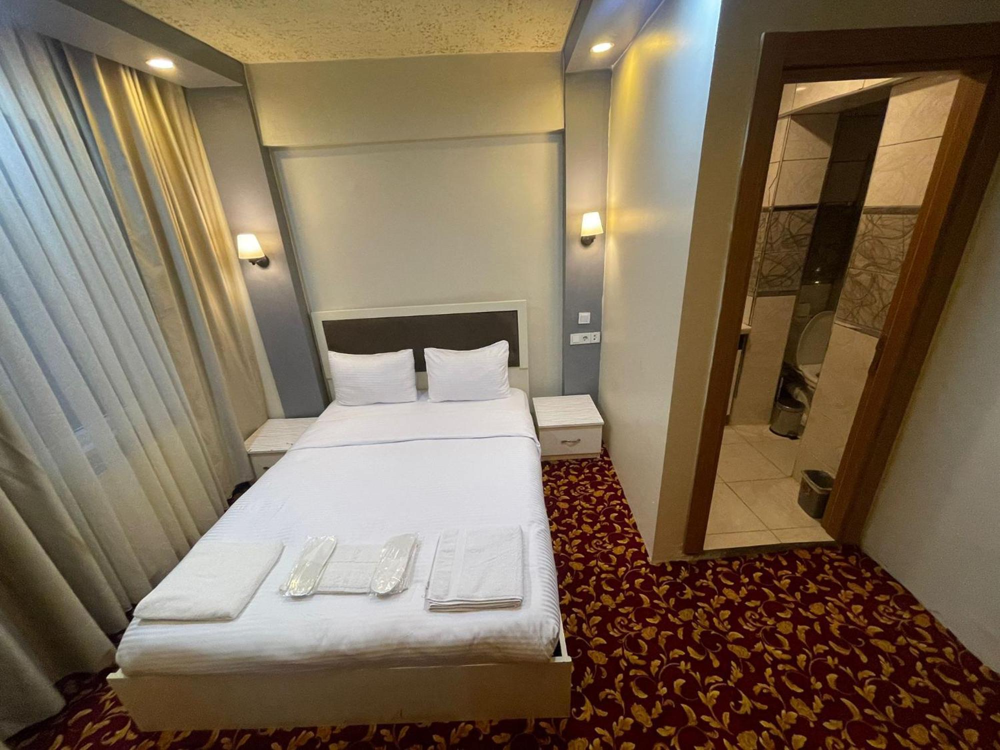 Ufuk Hotel Estambul Exterior foto